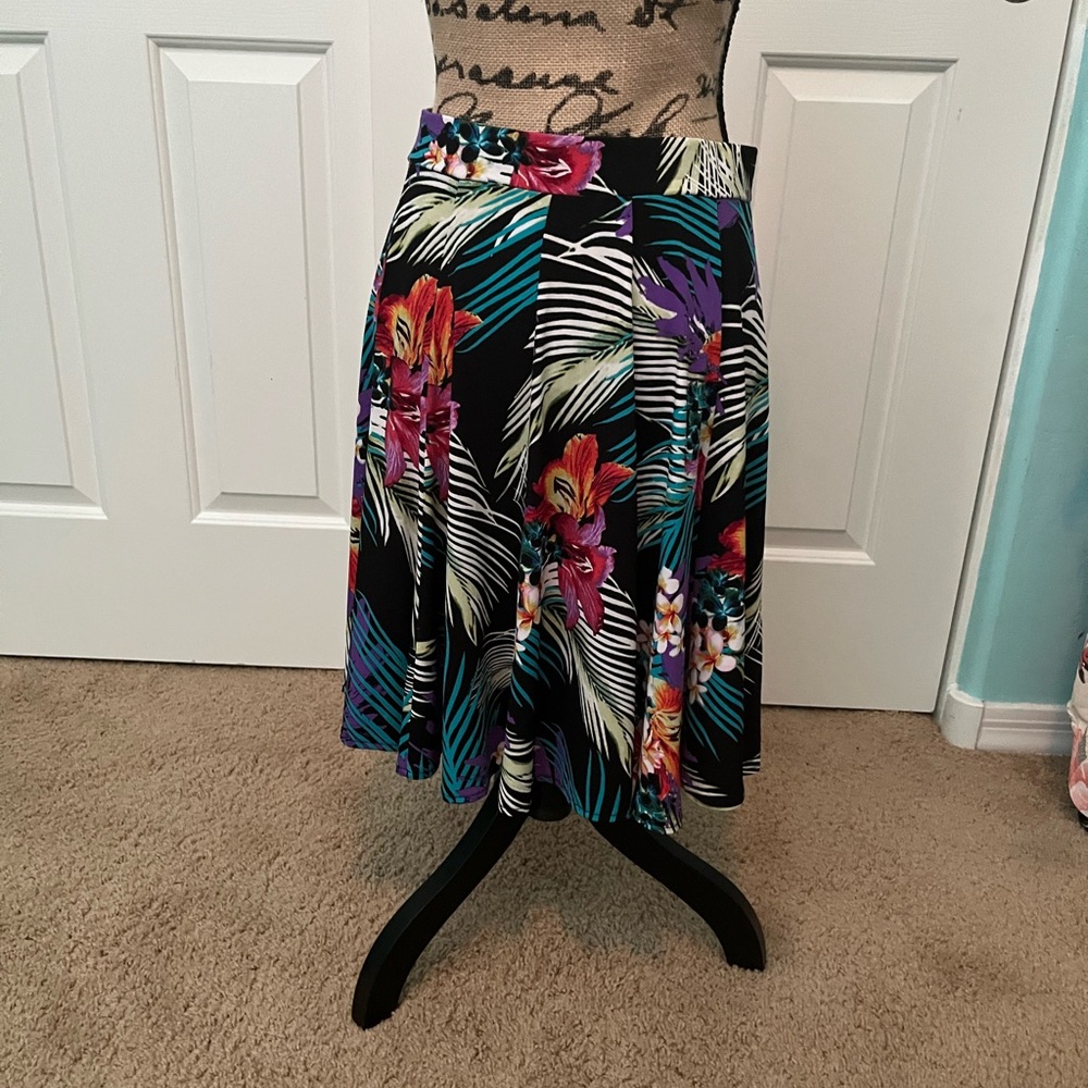 Grace Elements Black and Purple Pleated Midi Skirt